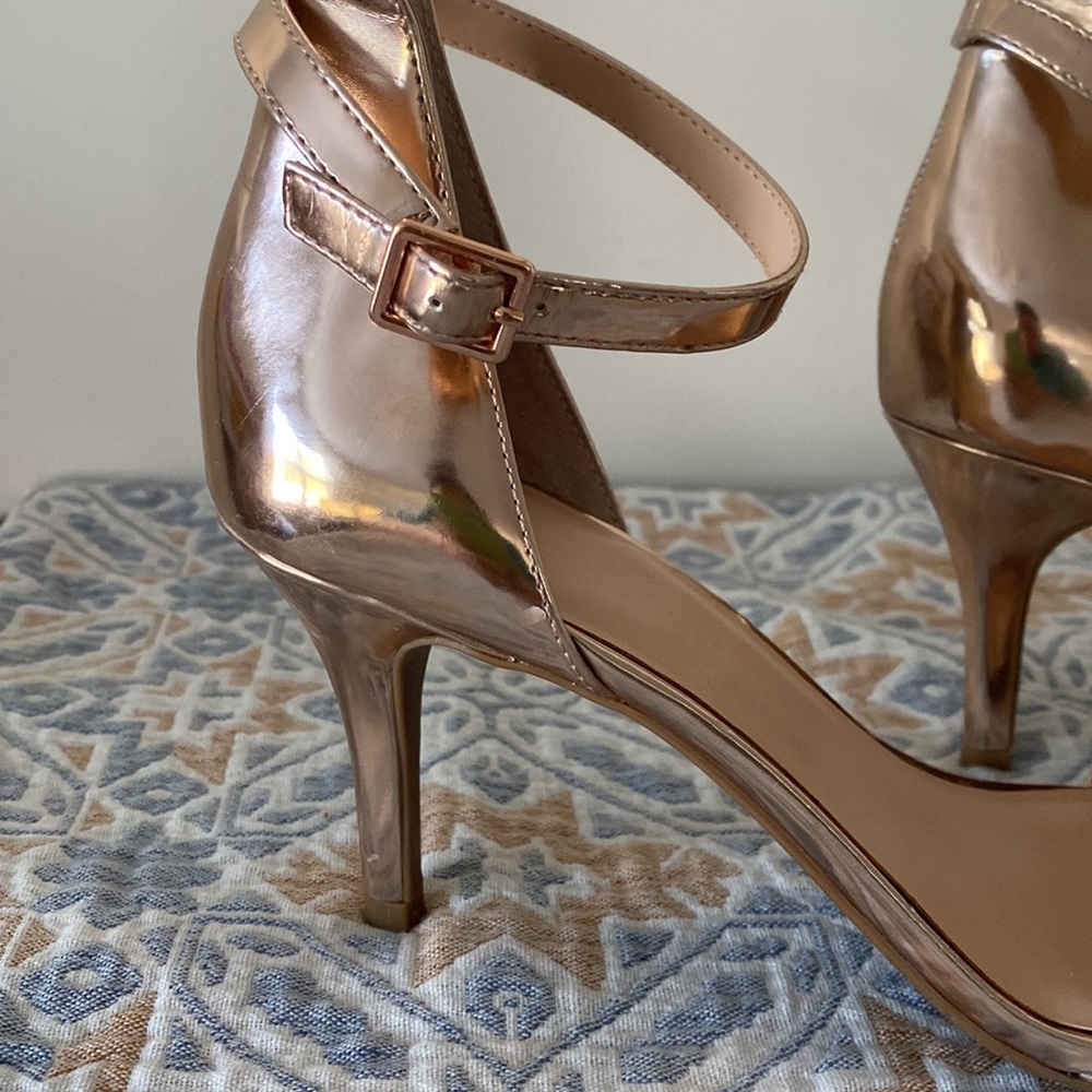 BP. ROSE GOLD HEELS - Picture 7 of 14
